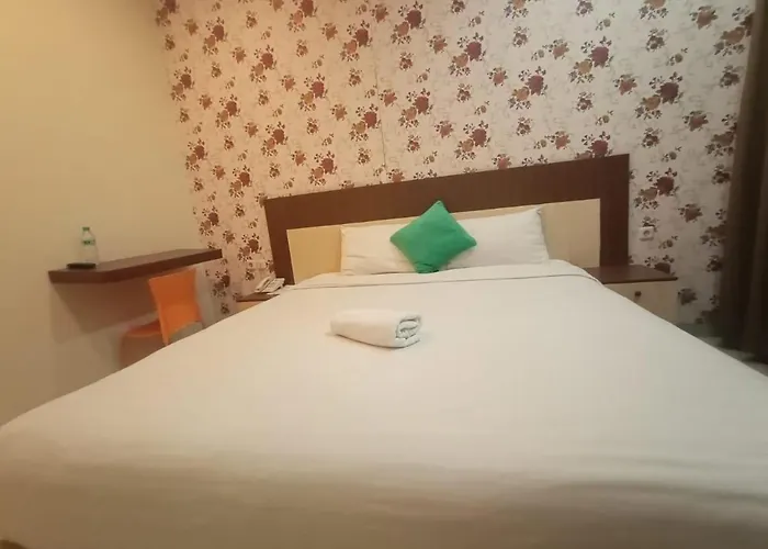 Hotel Oyo 90473 Gowin 2*