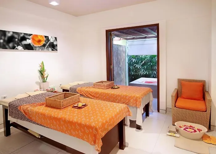 Hotel Oyo 90473 Gowin 2*
